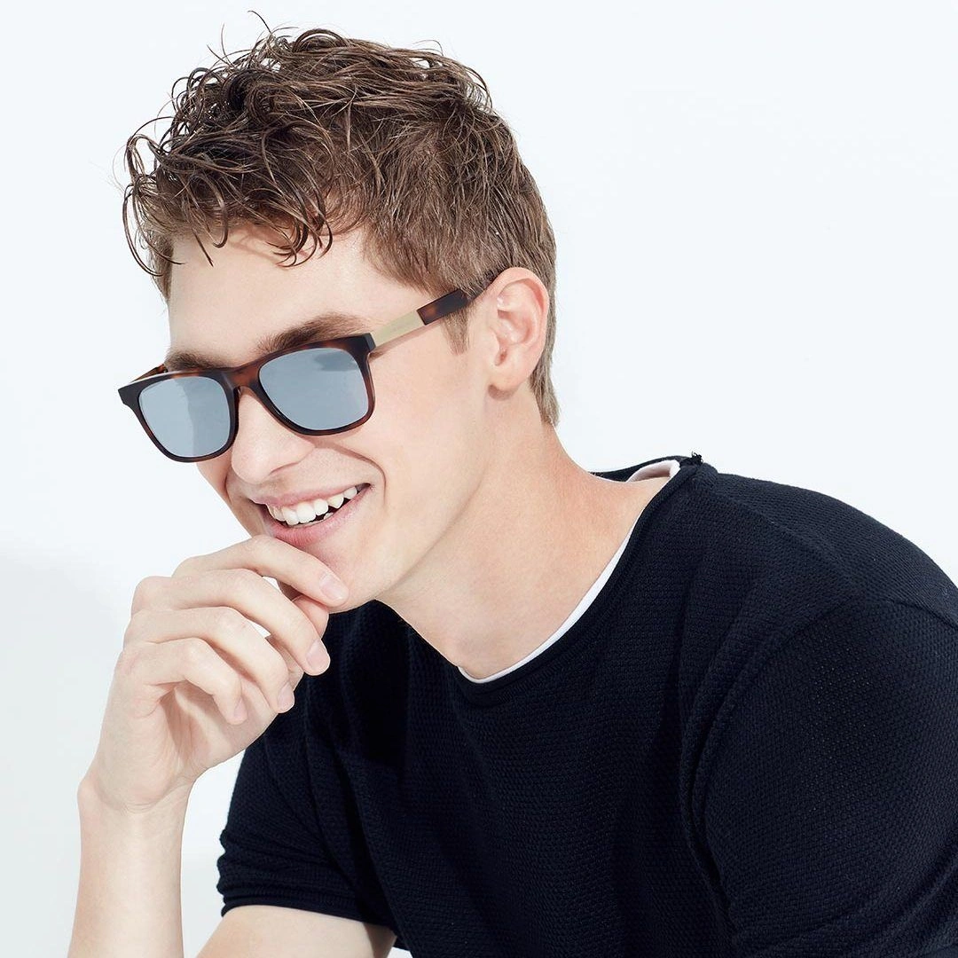 Солнцезащитные очки Xiaomi Travelling Sunglasses, Коричневый (SR004-1320). Фото 4