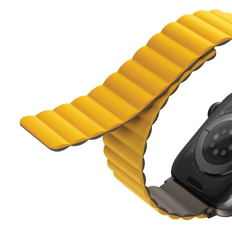 Ремешок Uniq для Apple Watch 44/45/49мм Revix Reversible Magnetic Silicone Strap, Mustard/Khaki (45MM-REVMUSKAK). Фото 5